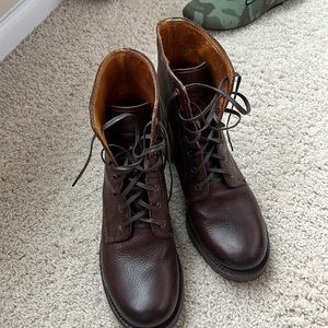 Great condition Frye Combat Boots